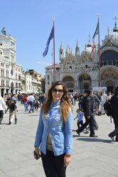 Single woman seeking a truthful,  stable and long-lasting relationship